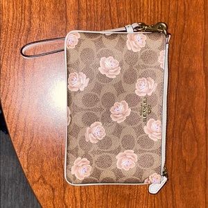 Coach wallet/wristlet
